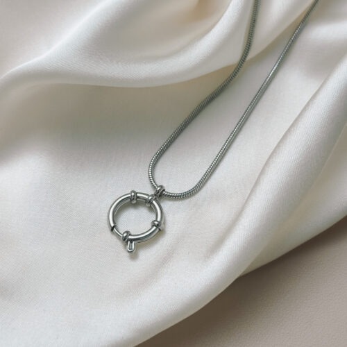 YOUR.line von Edle.Steine vereint alles, was dich ausmacht: Edelsteine, Symbole und Sternzeichen verbinden sich zu deinem persönlichen Schmuckstück. Kombinierbare Ketten und Charms – wandelbar, bedeutungsvoll und so individuell wie du. ✨YOUR.line von Edle.Steine vereint alles, was dich ausmacht: Edelsteine, Symbole und Sternzeichen verbinden sich zu deinem persönlichen Schmuckstück. Kombinierbare Ketten und Charms – wandelbar, bedeutungsvoll und so individuell wie du. ✨